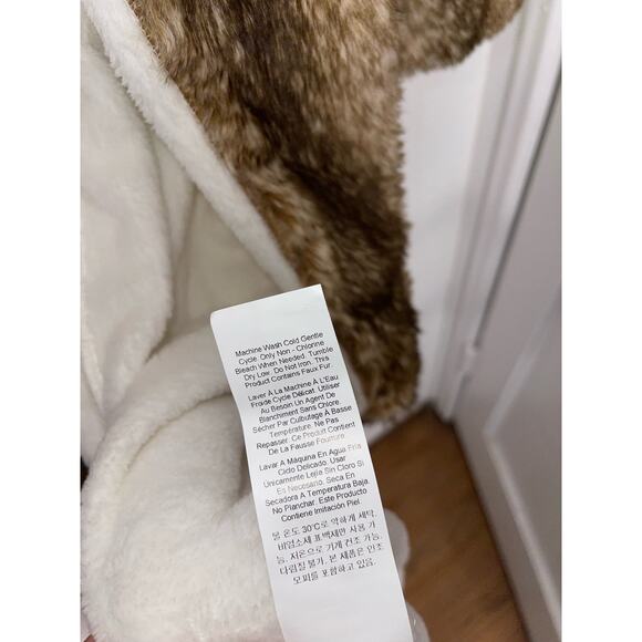 Faux Fur Ombre Robe Caramel Trim Size: M - Picture 4 of 6